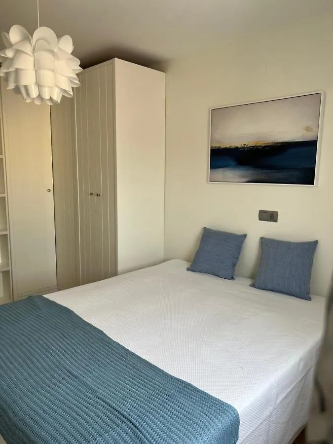 Luxery: Modern Beachfront Apartment in Torre Del Mar Spain
